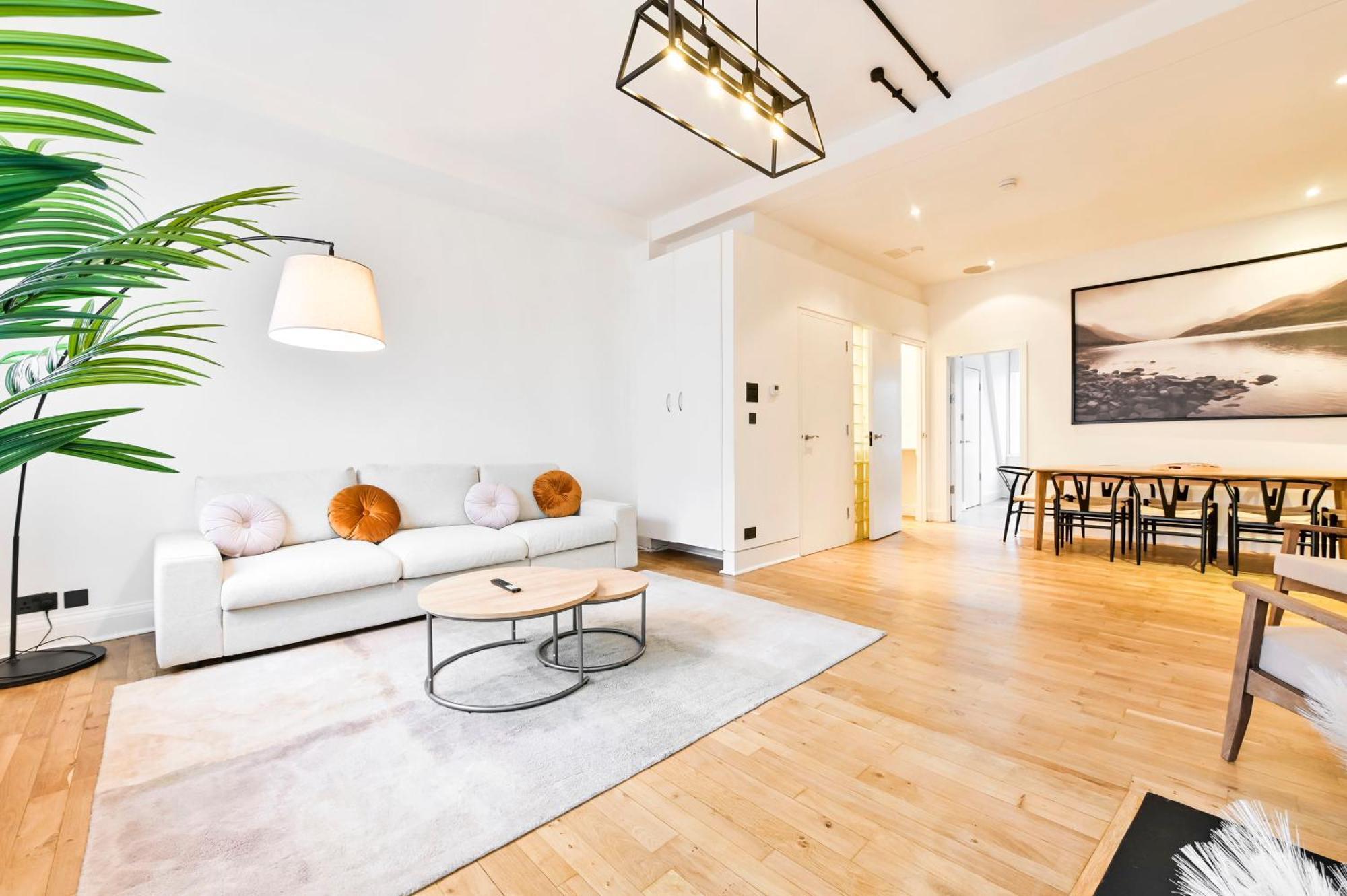 Amazing 3 Bed Apartment Great Portland Street London Eksteriør billede